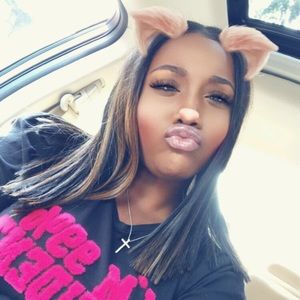 Meet your Posher, Daphne